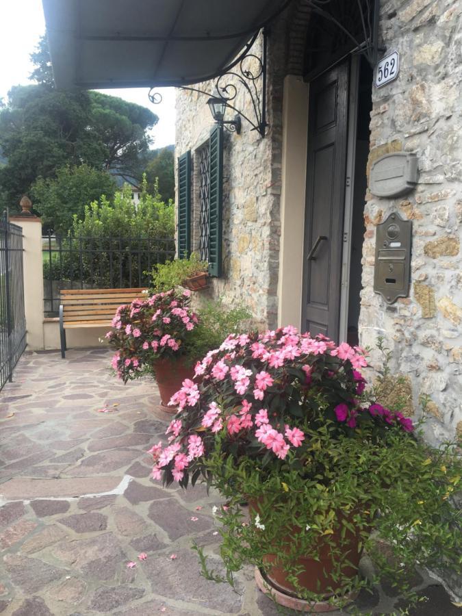 Vila Casa Pietra Del Sole Lucca Exteriér fotografie