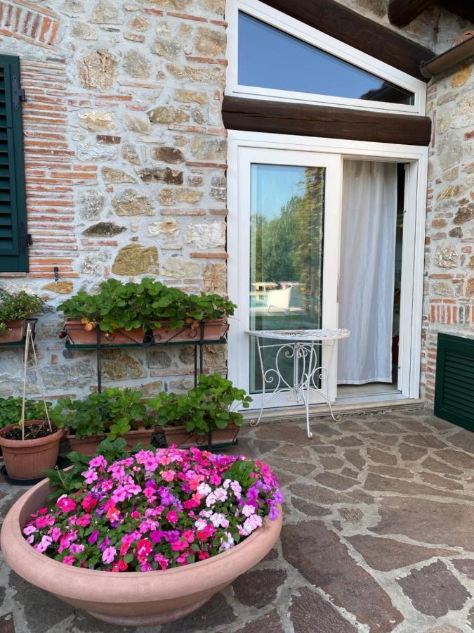 Vila Casa Pietra Del Sole Lucca Exteriér fotografie