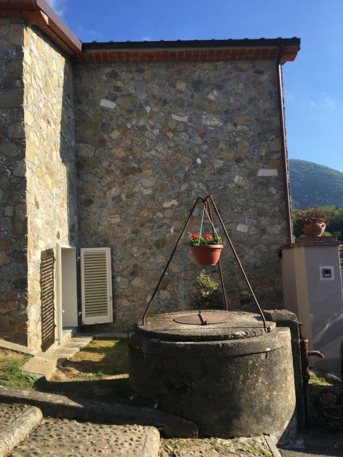 Vila Casa Pietra Del Sole Lucca Exteriér fotografie